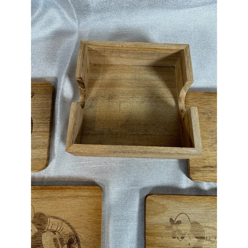 Disney Minnie Mouse Passholder‎ Wooden Coasters Set with Holder